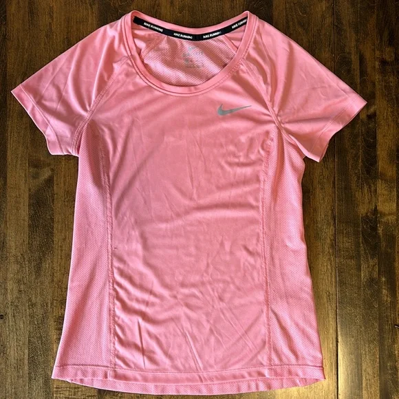 Nike dri-fit shirt. - Picture 2 of 9